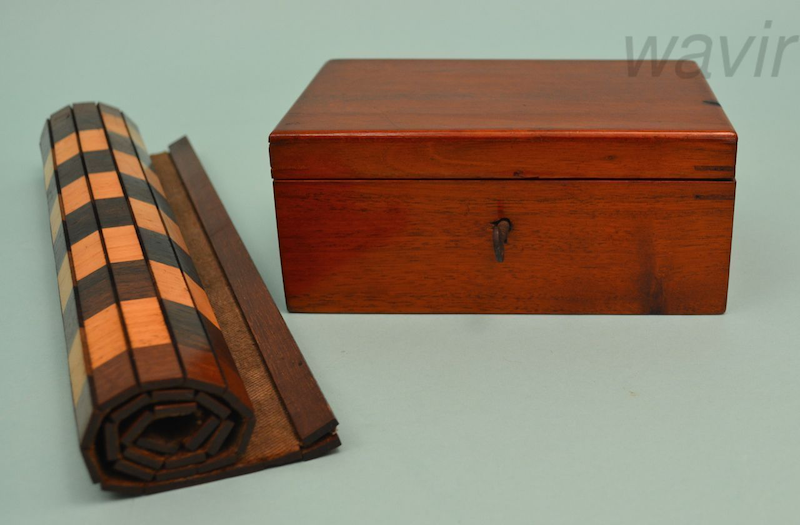 roll-up-wood-chessboard.png