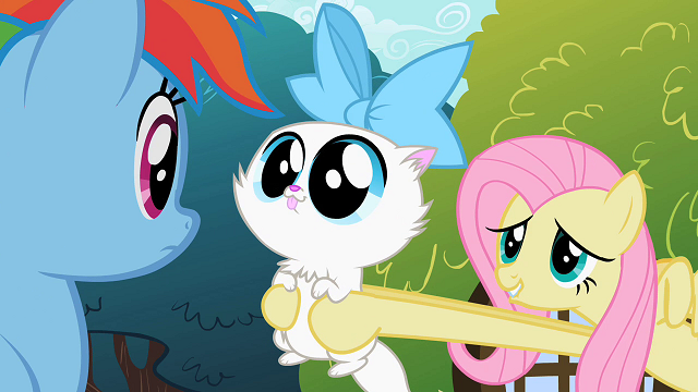 Fluttershy_showing_cat_to_Rainbow_Dash_S2E07.png