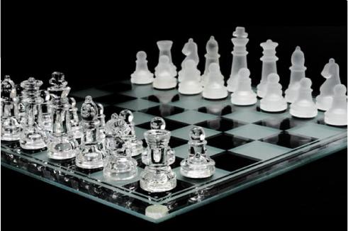 glass_chess_set.jpg